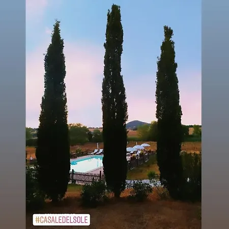 Casale Del Sole Couette-café Castellina Marittima